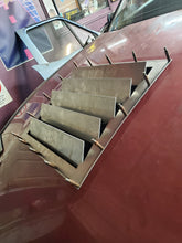 Load image into Gallery viewer, Z31 louvered hood vents